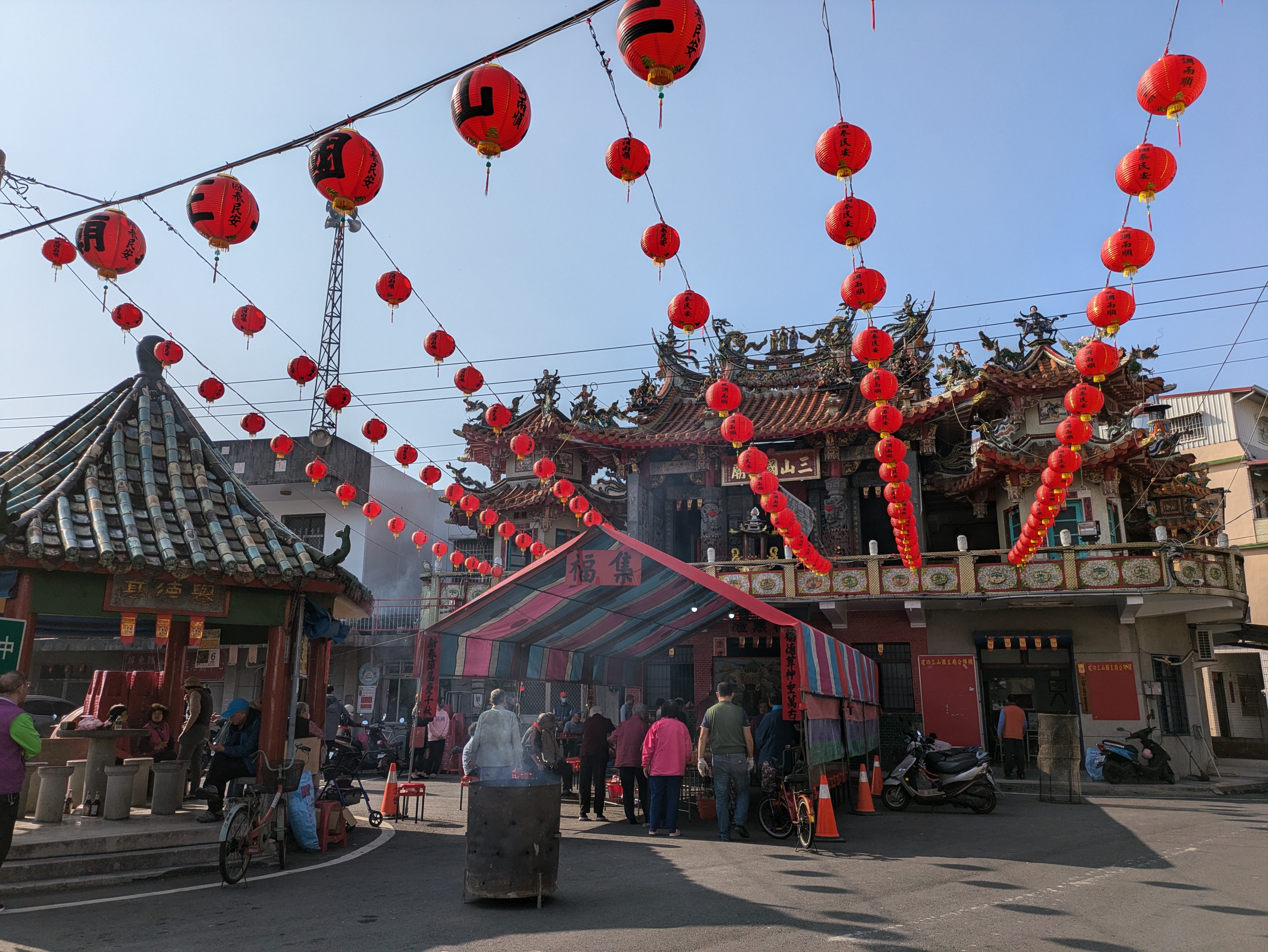 建功三山國王廟